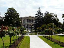 Palacio Dolmabahçe, jardines